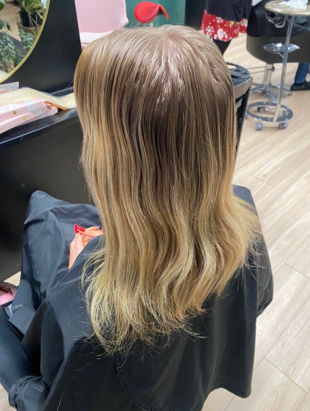 Elvyt&auml; katkenneet hiukset